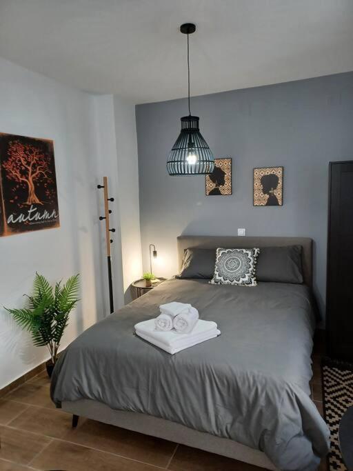 Petite Suite With Backyard. Mytilene Ngoại thất bức ảnh
